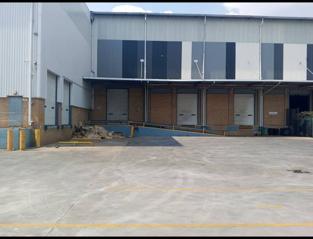 7,739M² WAREHOUSE TO LET IN RIETFONTEIN